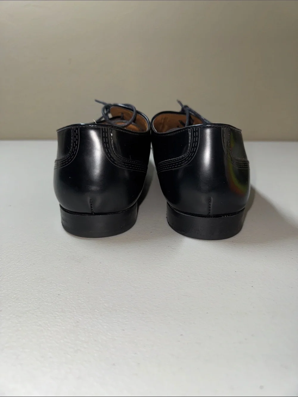 Kenneth Cole polished black